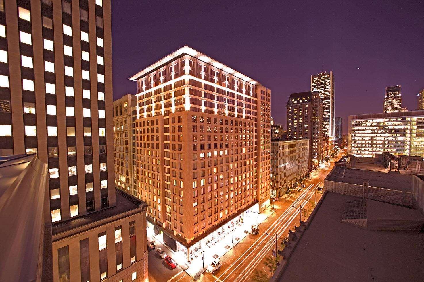 Embassy Suites By Hilton - Montréal Eksteriør billede