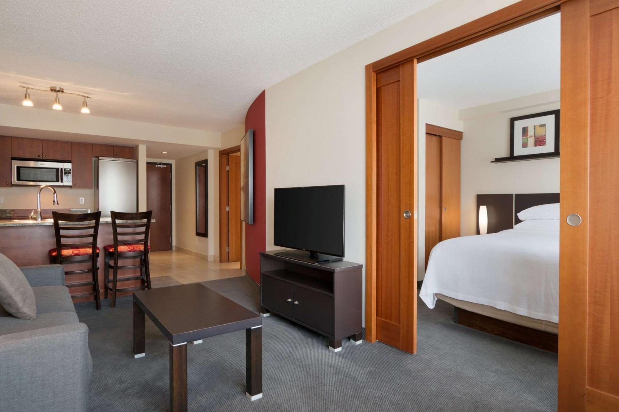 Embassy Suites By Hilton - Montréal Eksteriør billede